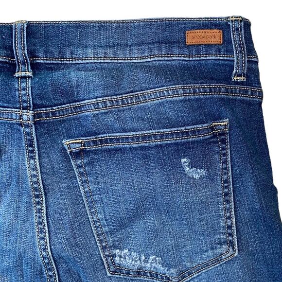 Sneak Peek Mid Rise Distressed Raw Hem Dark Rinse Cropped Jeans size 13 - Picture 3 of 8